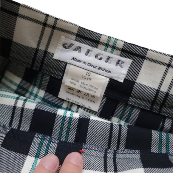 Vintage Jaeger Plaid white and navy pleated wool midi skirt - Picture 7 of 12